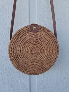Bohemian/70"s/60's Woven Round Crossbody Bag in Brown